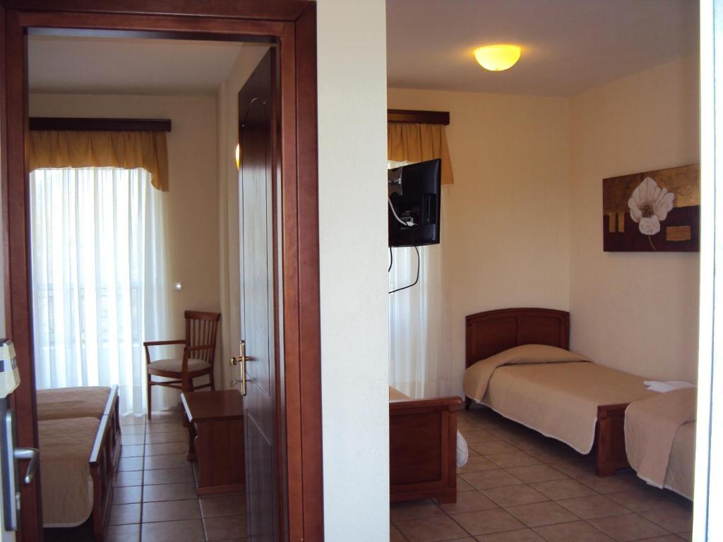 Aparthotel Amalia PalaiónTsiflíkion Pokoj fotografie