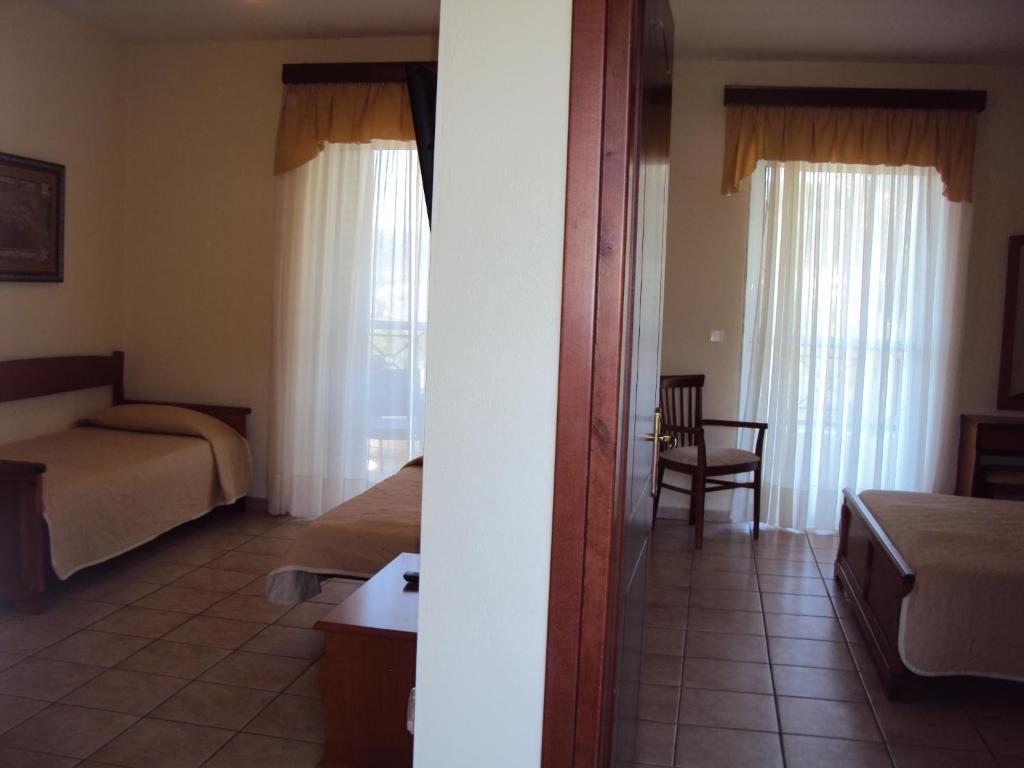 Aparthotel Amalia PalaiónTsiflíkion Pokoj fotografie